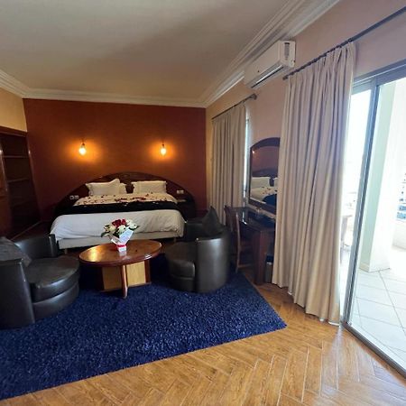 Hotel Malta مكناز المظهر الخارجي الصورة
